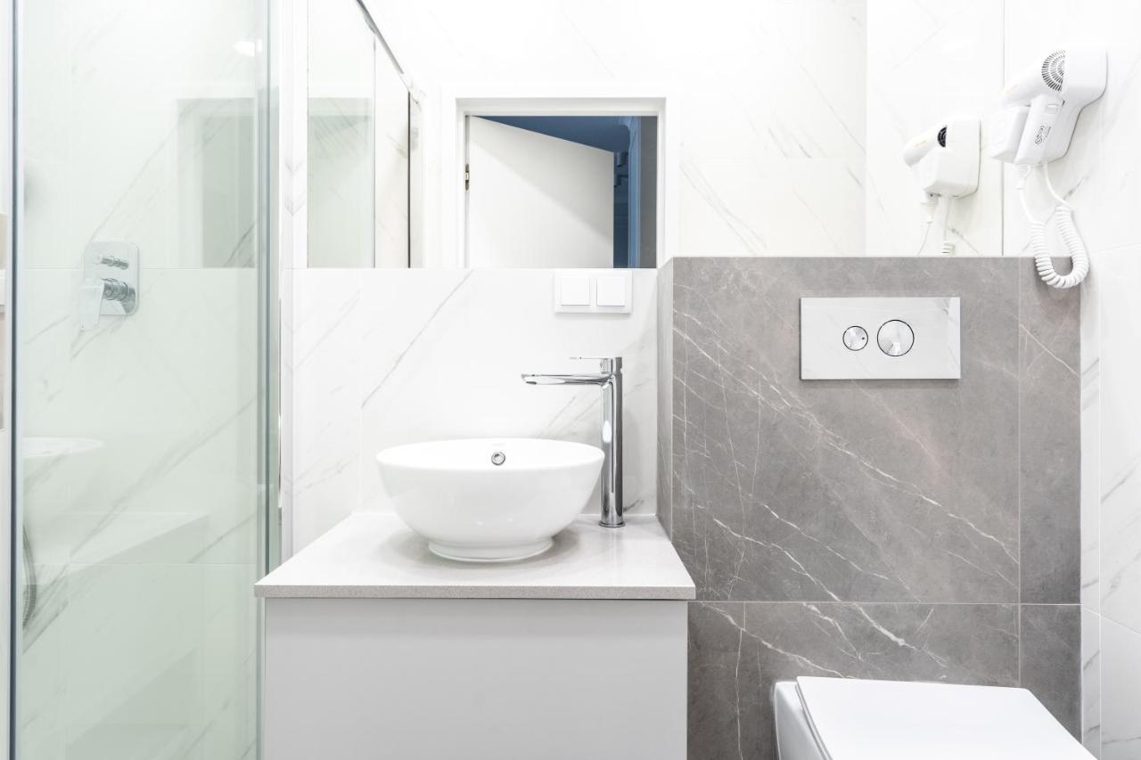 Apartamenty Mennica Residence - Golden Apartments Warschau Buitenkant foto